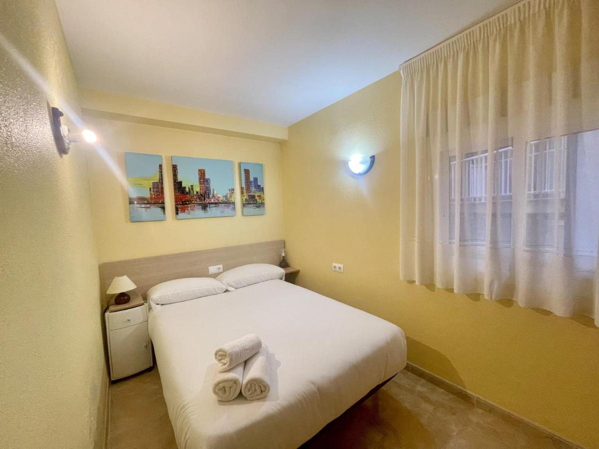 Rex Apartment Levante Beach Бенідорм Екстер'єр фото
